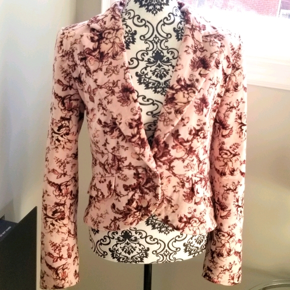 🌟Stunning Vintage French Blazer🇫🇷 - Picture 10 of 11